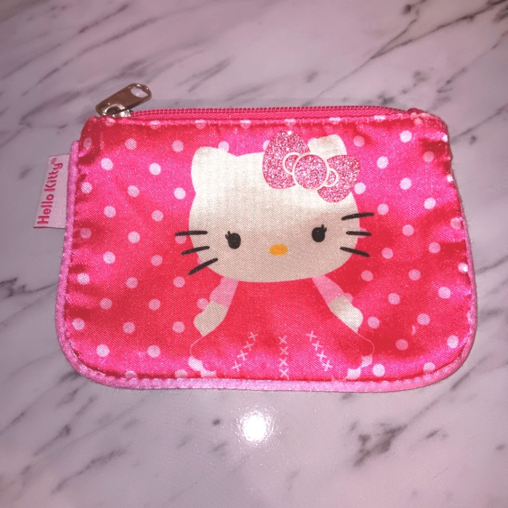 Hello Kitty Cosmetics Bag Set - Picture 3 of 6